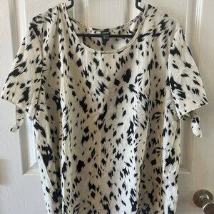 SHEIN Cream And Black Print Blouse Short Sleeve.‎  Size XL